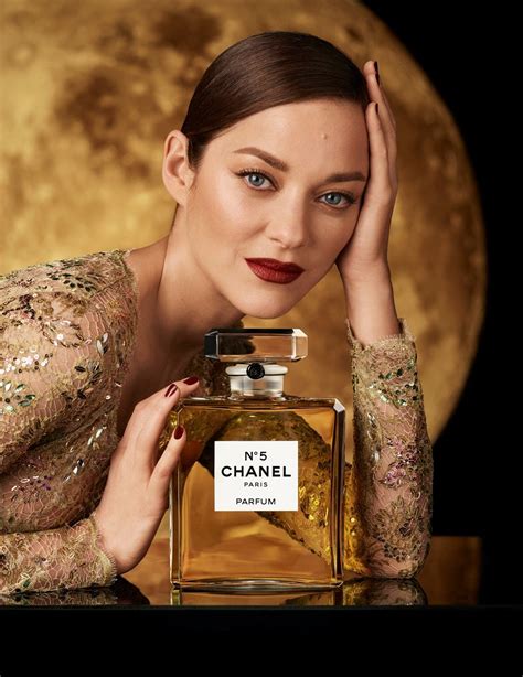 CHANEL N°5, the Film with Marion Cotillard .